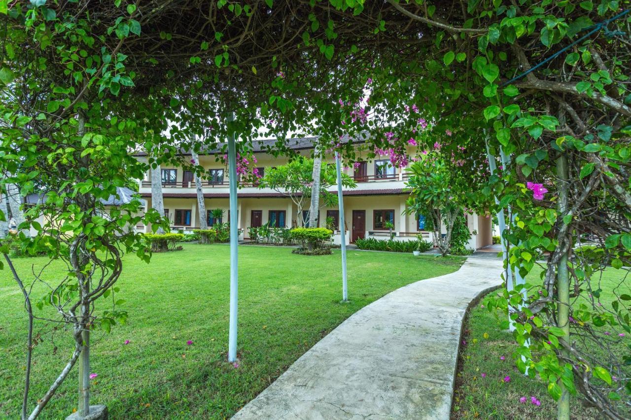 Hotel Capital O 2796 Medana Bay Marina à Tanjung  Extérieur photo